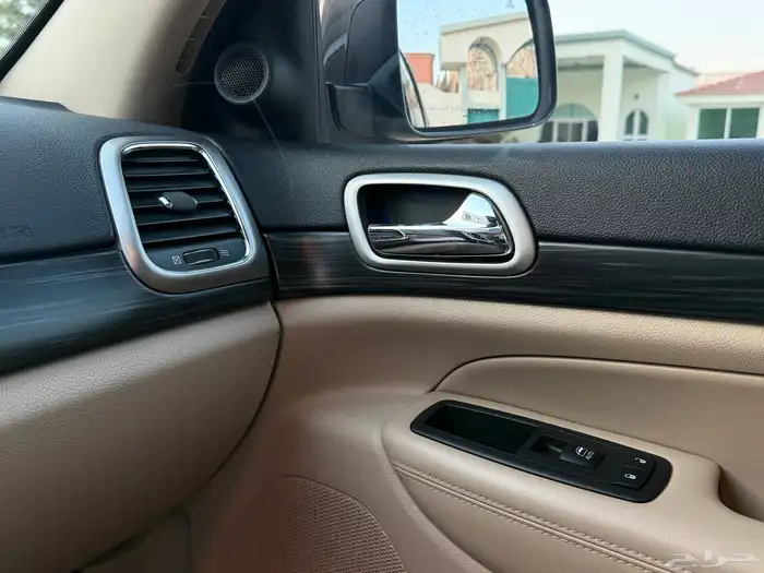 جراند شيروكي مخززن 2020 28