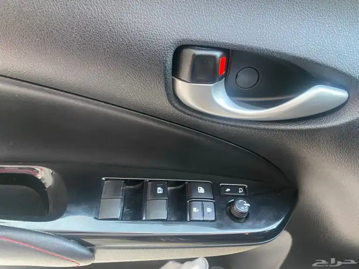 يارس هاتشباك تويوتا 2020 م 11