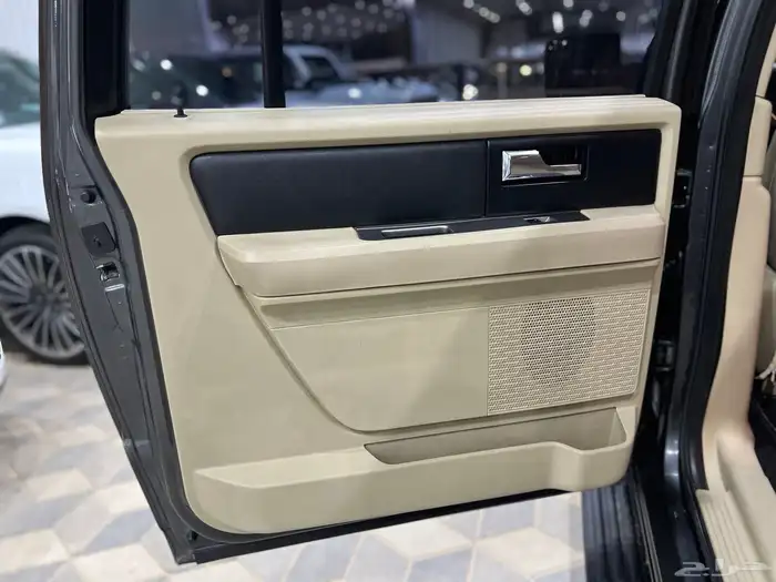 فورد اكسبيديشن 2016 9