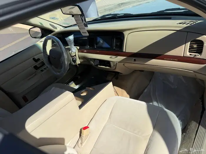 فورد فكتوريا 2012 فل كامل سعودي وارد توكيلات الجزيره 19