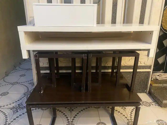 طاولات من ايكيا 1