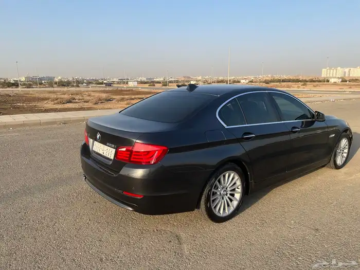 بي ام دبليو الفئة الخامسة 3