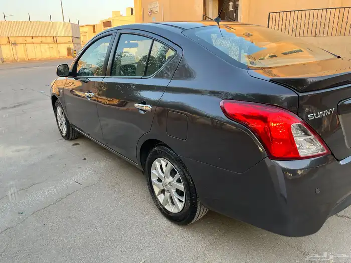 للبيع نيسان صني 2023فل كامل 9