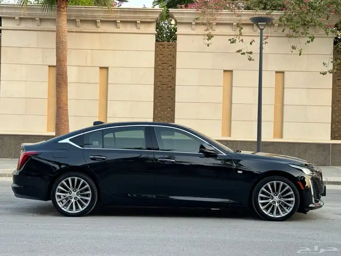 كاديلاك CT5 موديل 2023 اعلى فئة مخزن ممشى 6 الف تحت الضمان 21