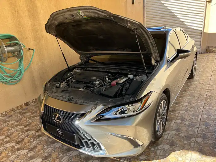 لكزس حجم 250 ES المديل 2023 سعودية عبداللطيف جميل AA. 76