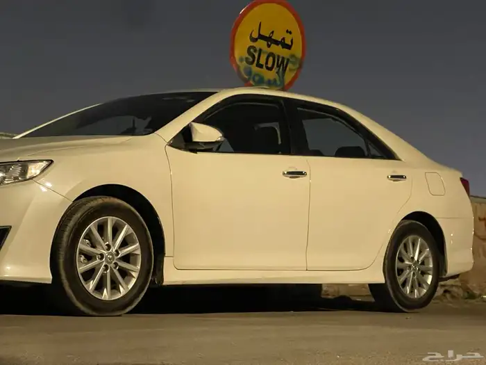 كامري GLX فل كامل شبه وكالة 2013 10