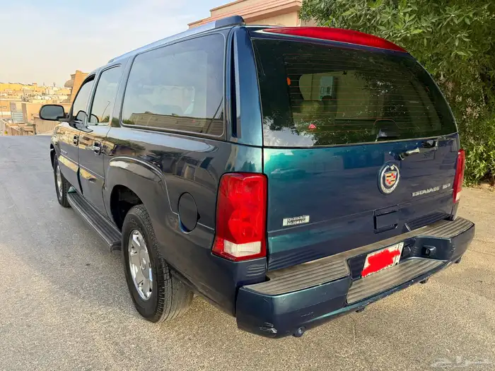 كاديلاك اسكاليد 2005 ممشى قليل مخزن 4