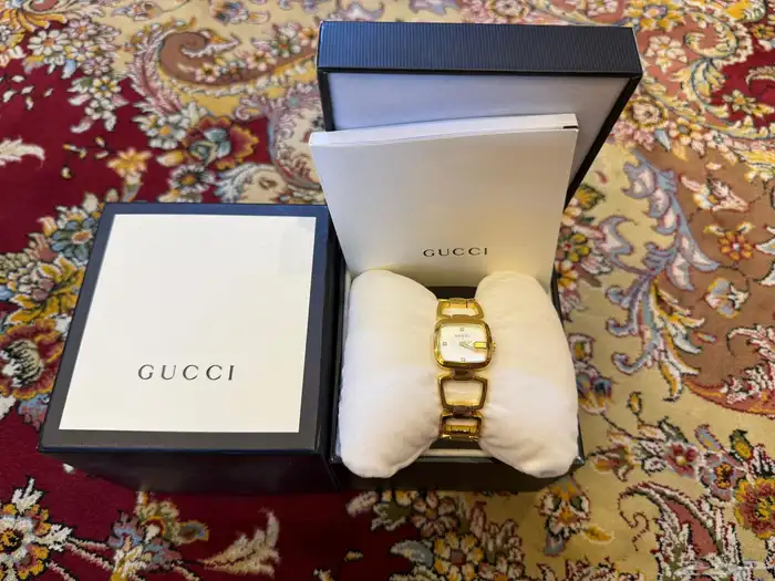 ساعة غوتشي جي-غوتشي (Gucci G-Gucci) نسائية اصليه 5