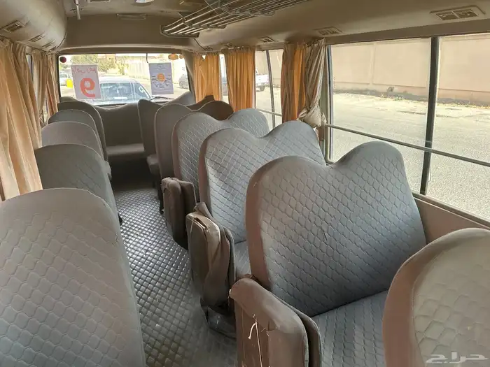 متسوبيشي  روزا باص 26 راكب 5