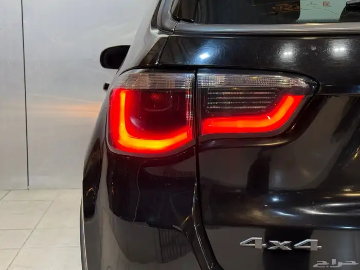 جيب كومباس تريل هوك 2018 (( بحالة ممتازة )) 24