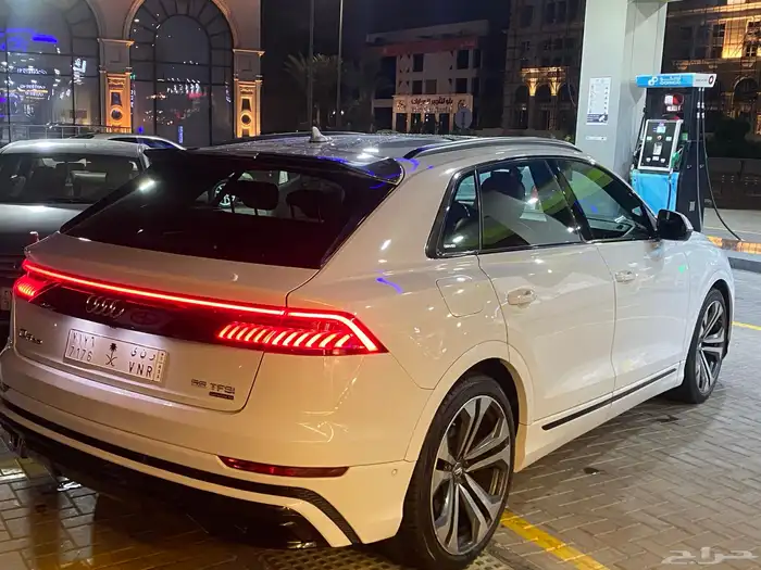 اودي Q8 2019 4