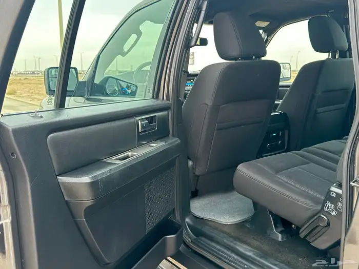 اكسبديشن 2016 دبل بحالة ممتازة 24