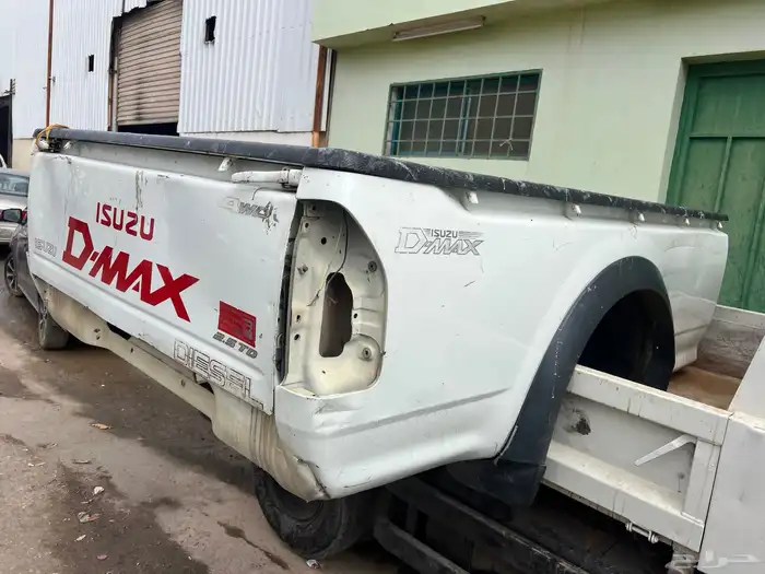 ايسوزو صندوق 2012 4