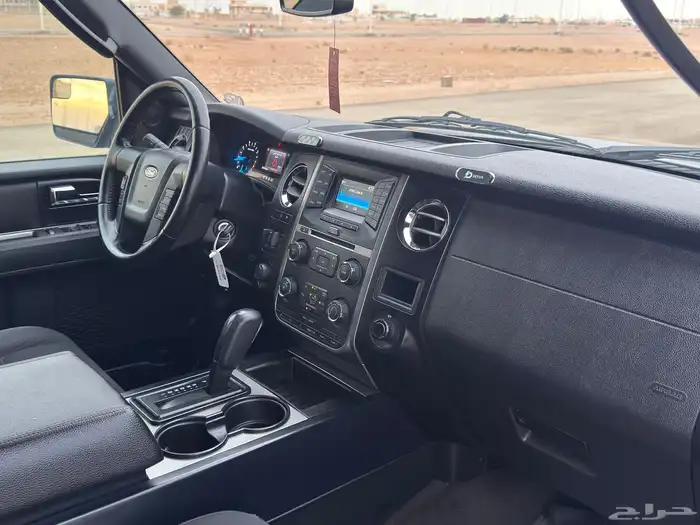 اكسبديشن 2016 دبل بحالة ممتازة 39