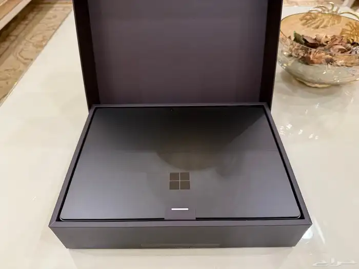 Surface Pro  وCopilot  PC  و13 بوصة   Snapdragon 3