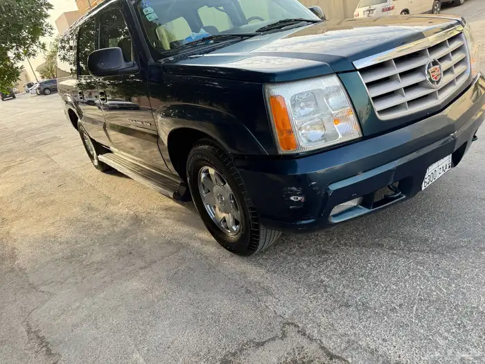 كاديلاك اسكاليد 2005 ممشى قليل مخزن 2