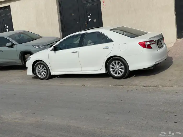 كامري GLX فل كامل شبه وكالة 2013 1