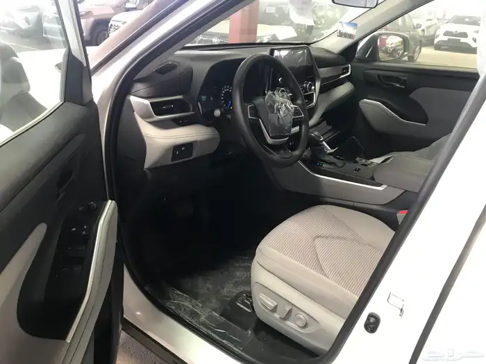 تويوتا هايلاندر GLE هايبرد 2025 عروض كاش واقساط 3