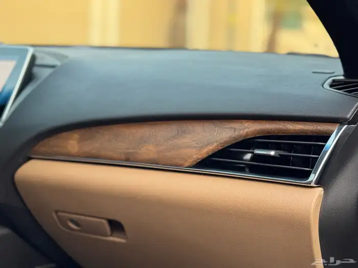 كاديلاك CT5 موديل 2023 اعلى فئة مخزن ممشى 6 الف تحت الضمان 37