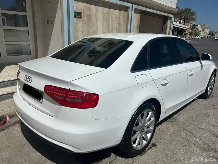 اودي A4 2013 3