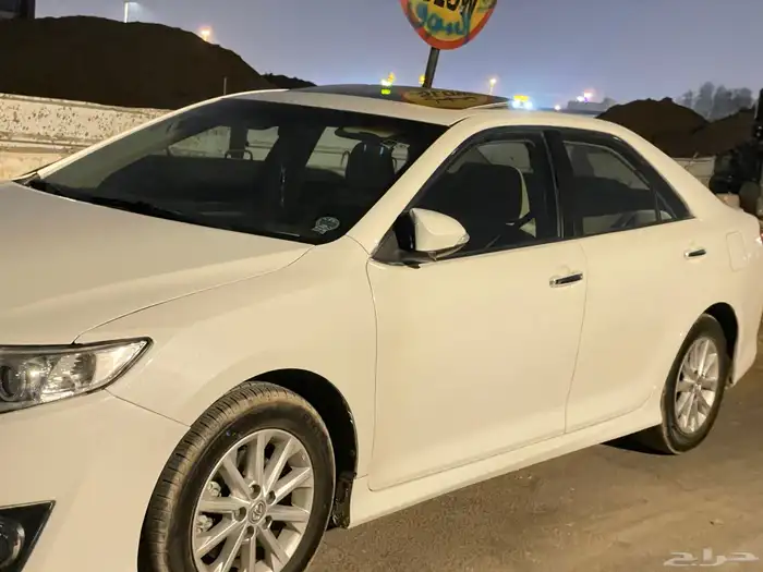 كامري GLX فل كامل شبه وكالة 2013 9