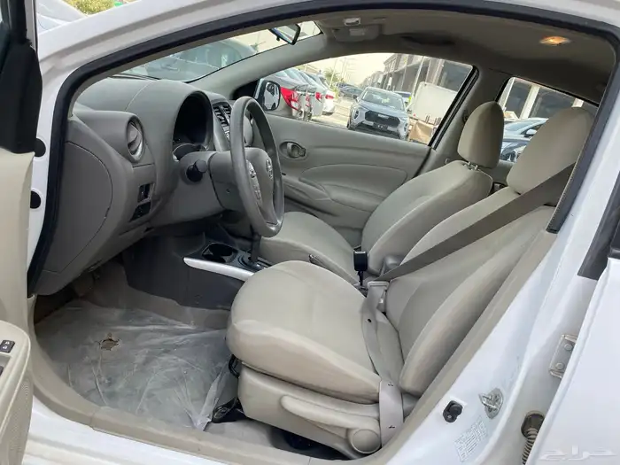 نيسان صني موديل 2023 فل كامل 11