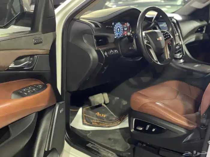 كاديلاك اسكاليد 2019 ممشى 100 الف فقط شرط الشرط اخو الجديد 10