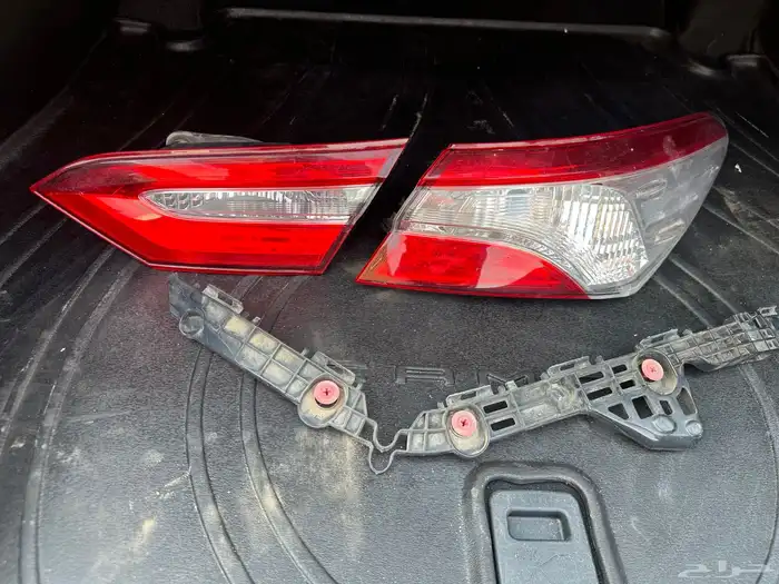 اسطب كامري 2018 قفل تانكي عظمة صدام كاميرا خلفية 0