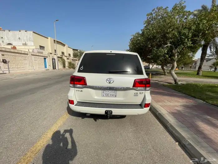 لاندكروزر VXR هدد 2021 5.7 13