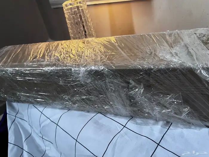 كاميرا كانون EOS 250D مع ستاند لها جديد لم يتم الاستخدام 0