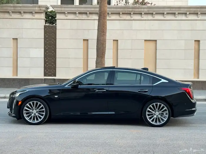 كاديلاك CT5 موديل 2023 اعلى فئة مخزن ممشى 6 الف تحت الضمان 8