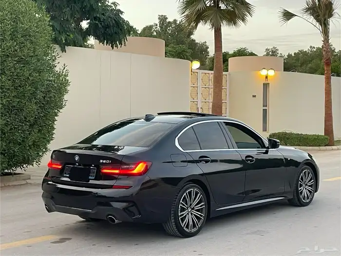بي ام دبليو 320I موديل 2022 بدي وكاله كت M 35