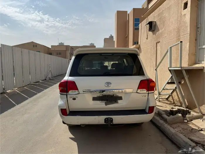 جيب لاندكروزر 2014 10