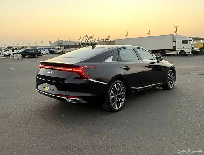 كيا K8 2023 ( بنزين 6 سلندر ) فل كامل بدون بانوراما للبيع 3