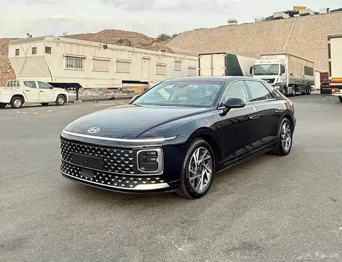 هونداي ازيرا 2023 ( بنزين ) فل كامل شبه جديدة للبيع 0