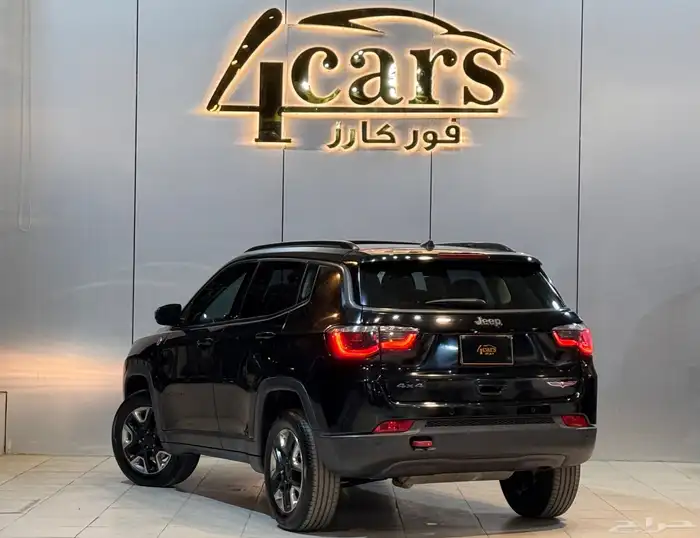 جيب كومباس تريل هوك 2018 (( بحالة ممتازة )) 4