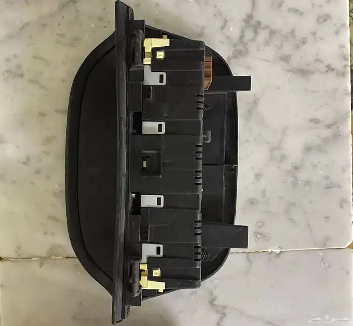 كويلات و علبة فيوزات و شاشة بيجو 307 5