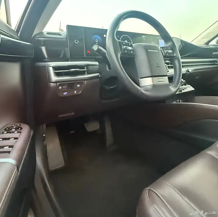 هونداي ازيرا 2023 ( بنزين ) فل كامل شبه جديدة للبيع 21