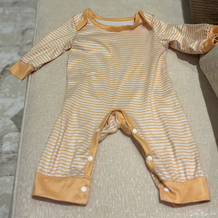 ملابس أطفال أولاد 0-6 شهور بعضها جديد وبعضها مستعمل نظيف. 2