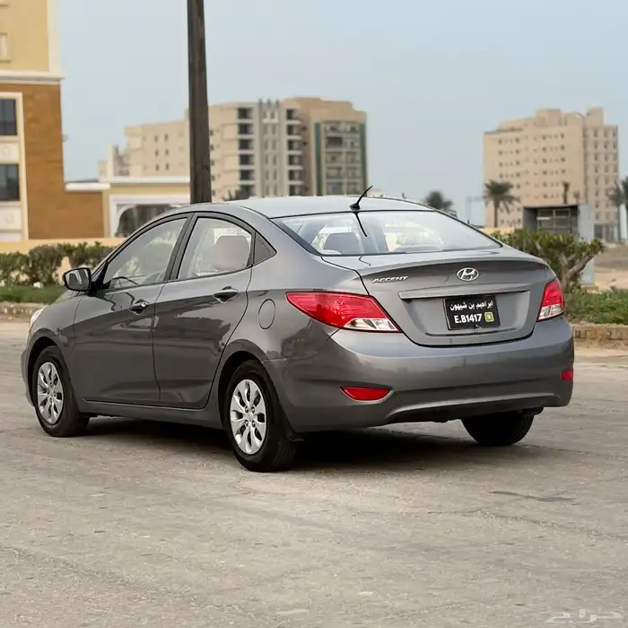 هونداي اكسنت مخزنه 2015 قير اوتوماتيك 9