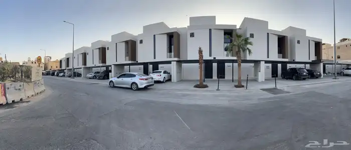 للبيع شقة بتصميم فاخر   مسبح   مصعد   موقف خاص 5