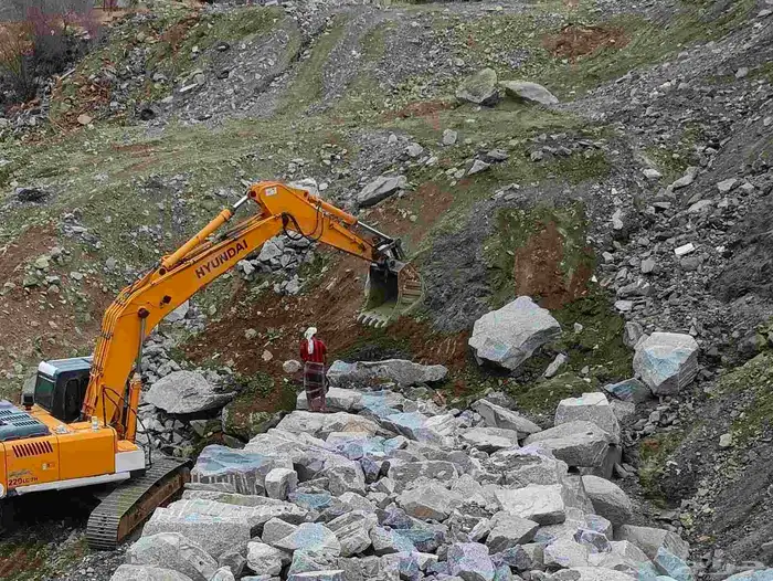 بوكلين للايجار قص وبنا حجر 1