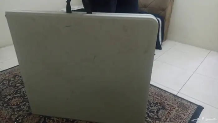 طاولة 160 70 سم و كمودينة 1