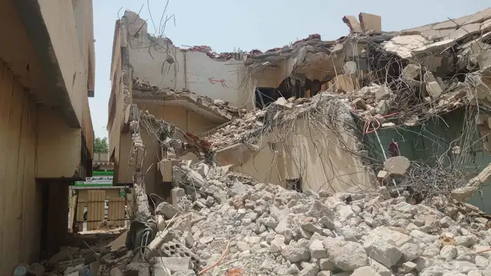 معدات للايجار بوكلين شيول قلابات هدم جميع المباني شراء سكراب 6