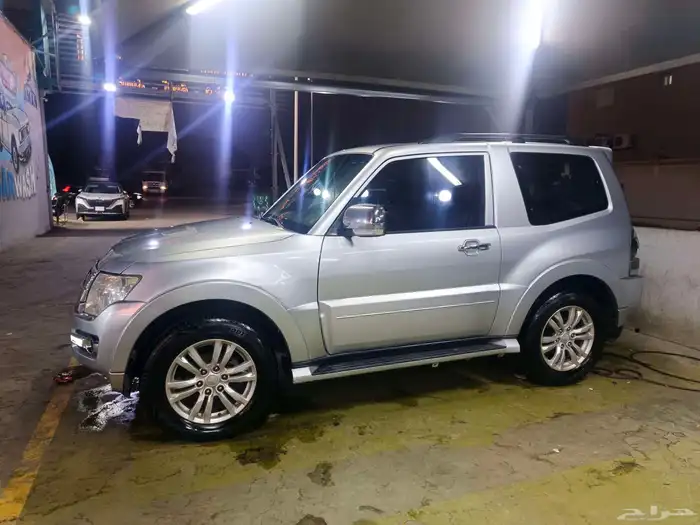 ميتسوبيشي باجيرو ربع 2016 للبيع 3