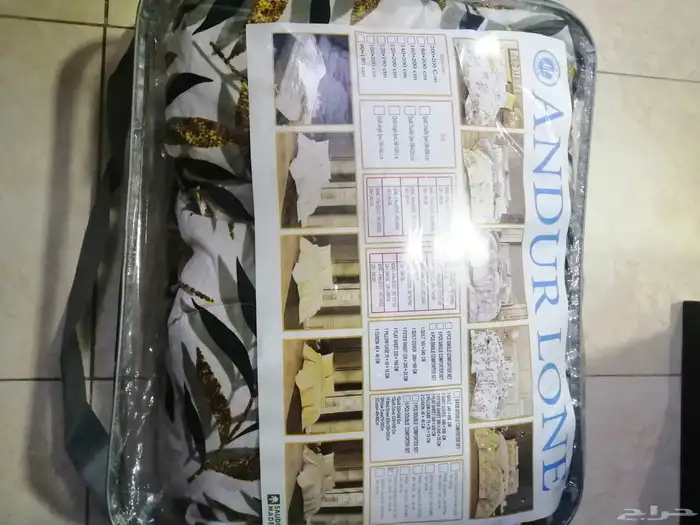 خزانة تلفزيون خشب تفصيلل.. ولحاف.. جديد.. للبيع 2