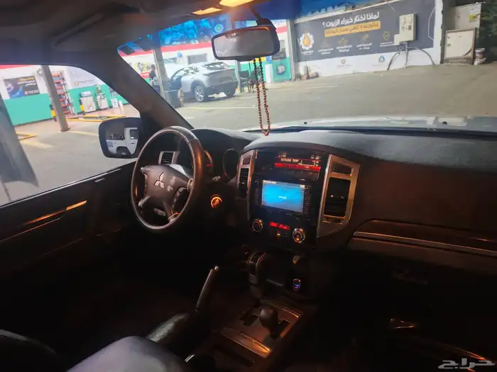 ميتسوبيشي باجيرو ربع 2016 للبيع 13