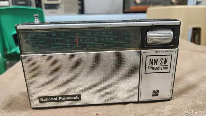 راديو ناشيونال موجتين قديم 3