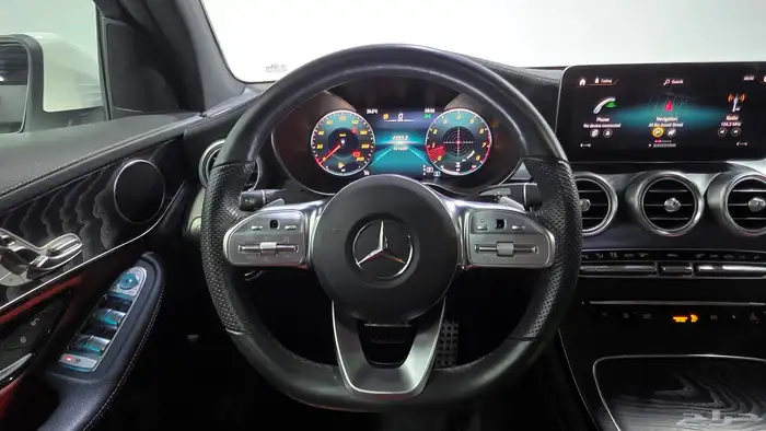 مرسيدس GLC 300 فل 2020 6