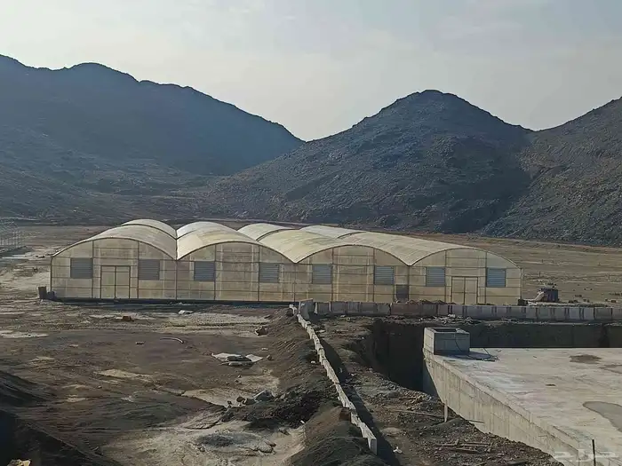 انشاء جميع انواع البيوت المحميه والصالات الزراعيه 9